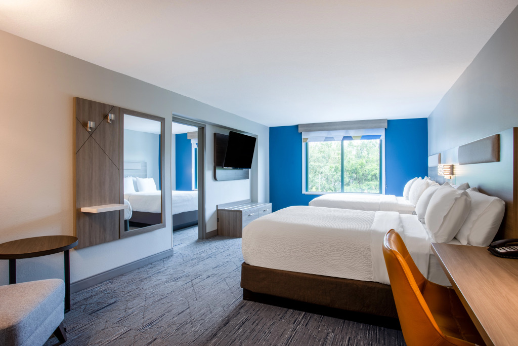 Holiday Inn Express & Suites Bradenton East-Lakewood Ranch by IHG