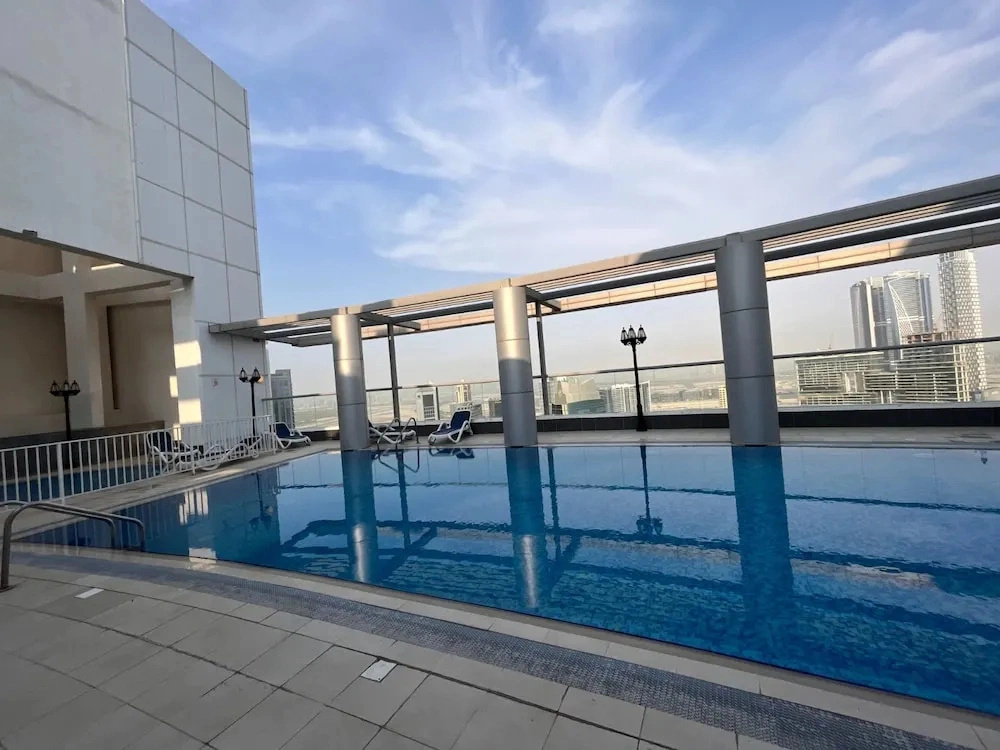 Stylish Studio With Balcony in Downtown Dubai