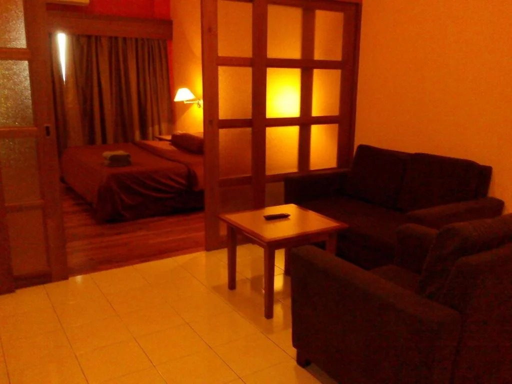 Richone Maluri Private Hotel