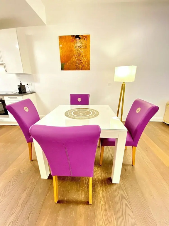 Vienna International Living