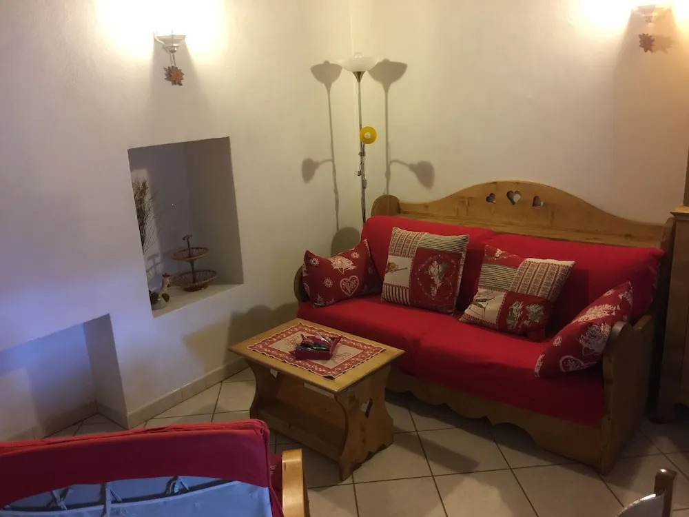 appartement gentiane 4personnes dans gite "la maison daugustin" classé 3 étoiles,la tour,73530 st jean darves