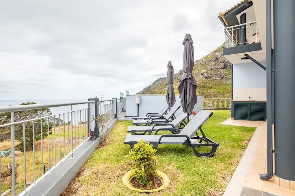 Villa Eastern Edge by Homie