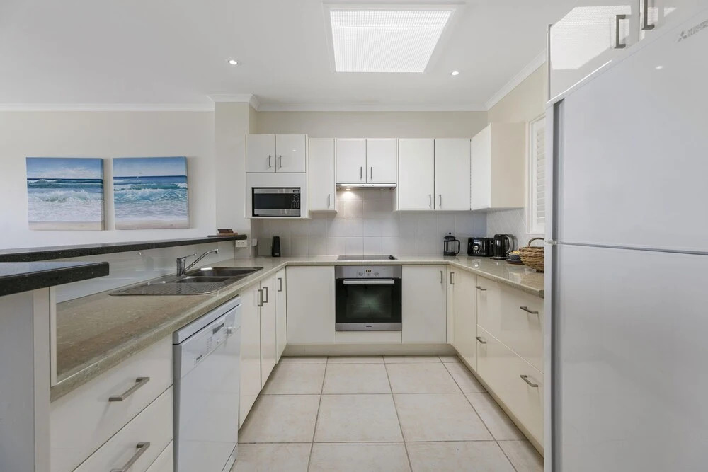 Stunning top floor Sunshine Beach Getaway! Unit 7 Vista Pacific 12 Bryan Street