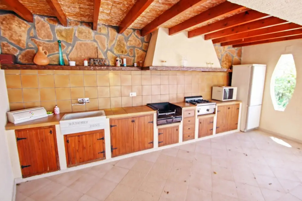 Ana y Paco - pretty holiday property with private pool in Benissa