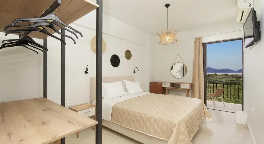 Pericles Hotel