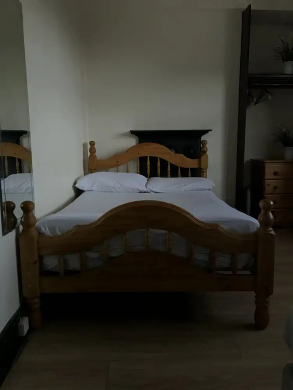 Rooms At103