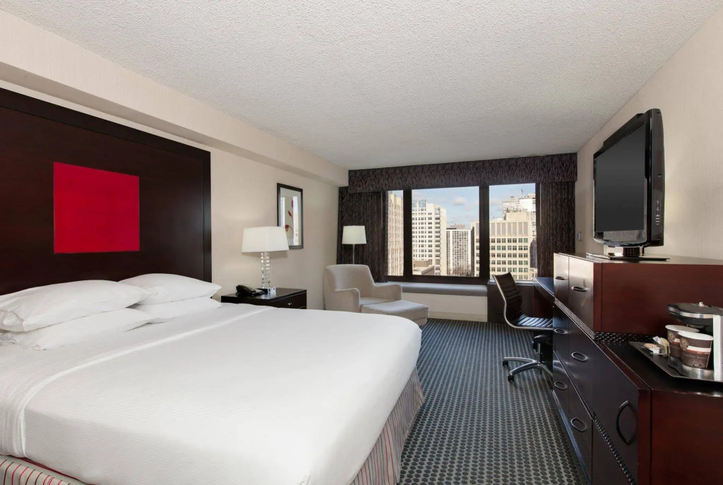 DoubleTree by Hilton Chicago Magnificent Mile