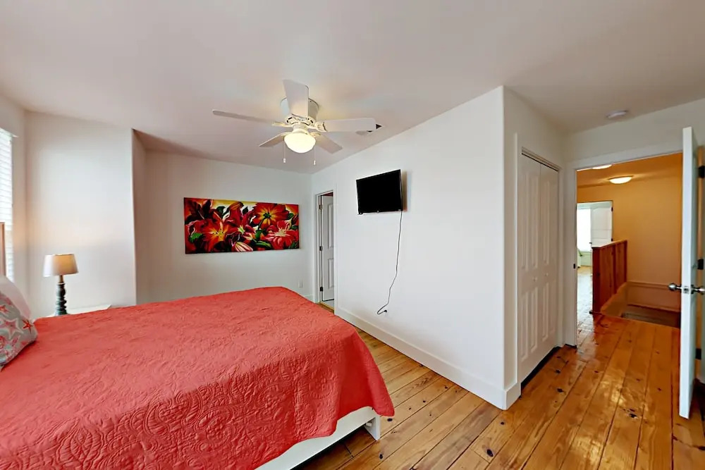 The Commons #402 - Three Bedroom Townhome