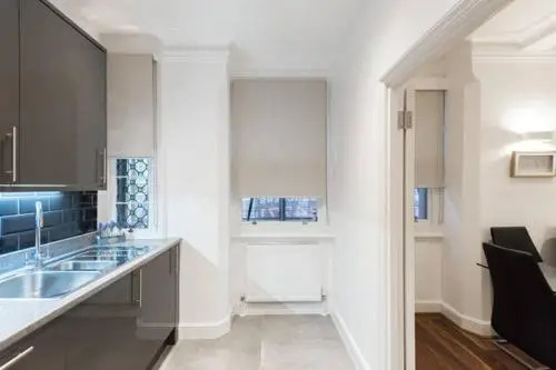 Fleet Street Apartment 3