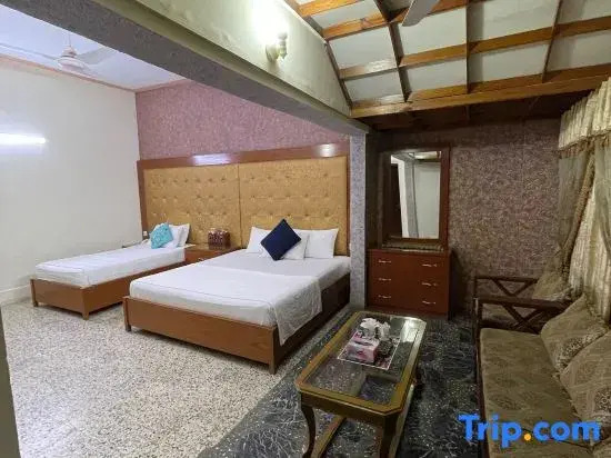 Rehaish Plus Guest House