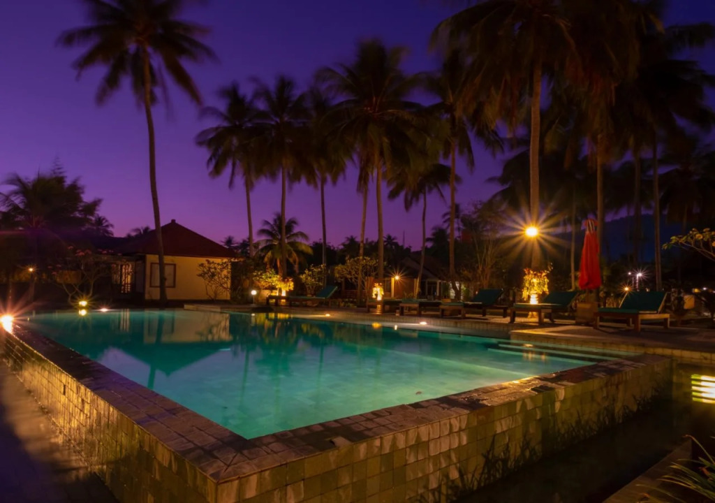 Mascot Beach Hotel