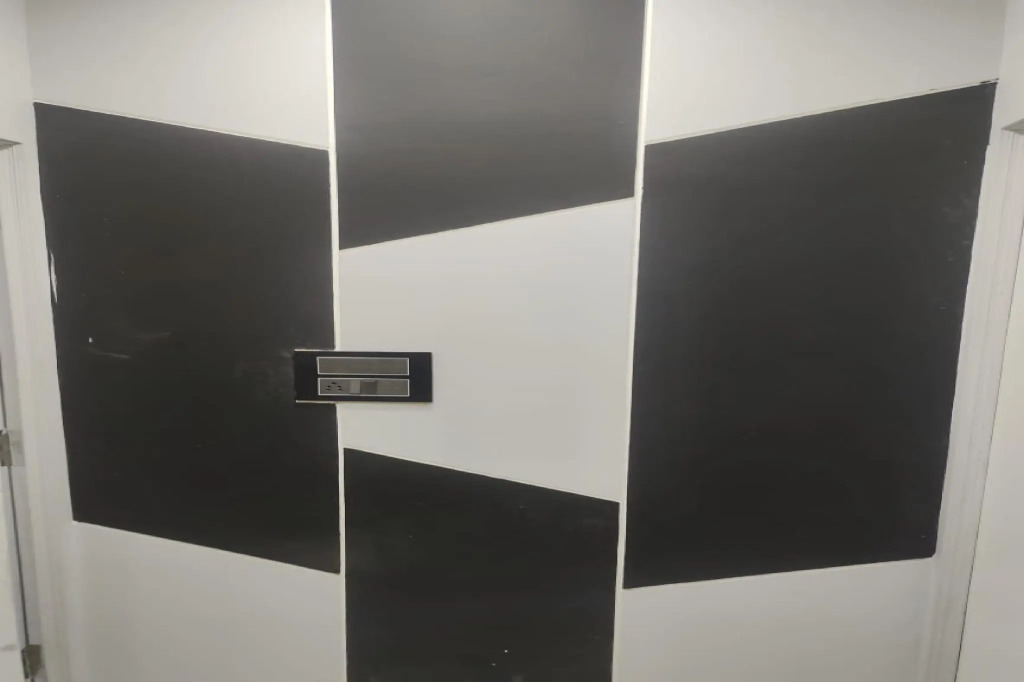 OYO 83769 King stay hotel moojpur metro station