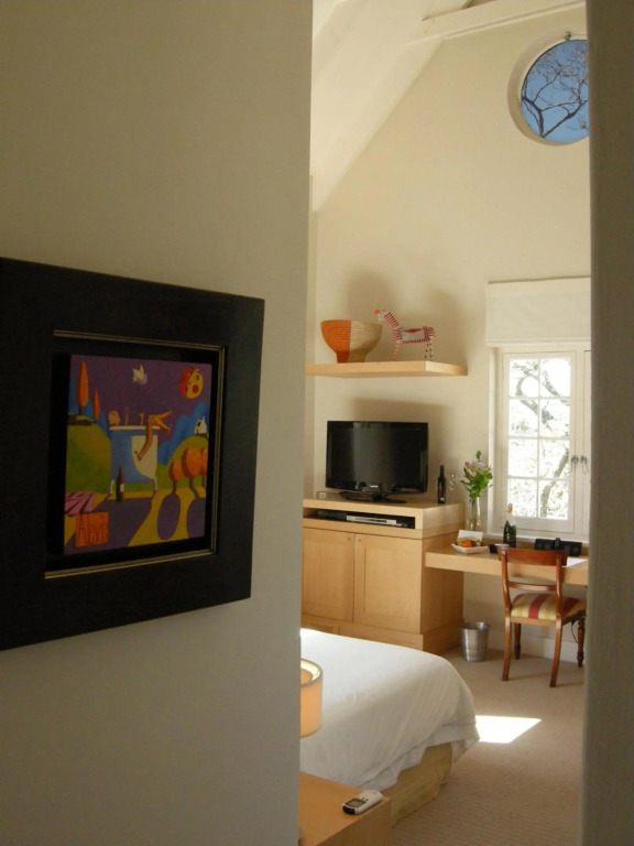 Four Rosmead Boutique Guesthouse