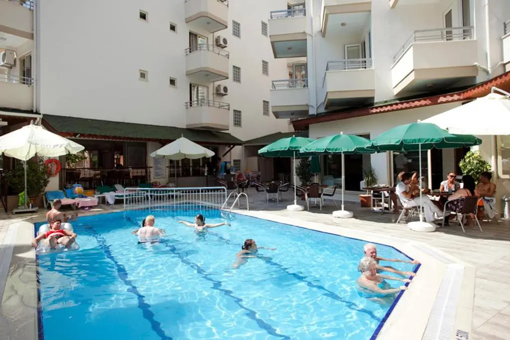 Remi Hotel