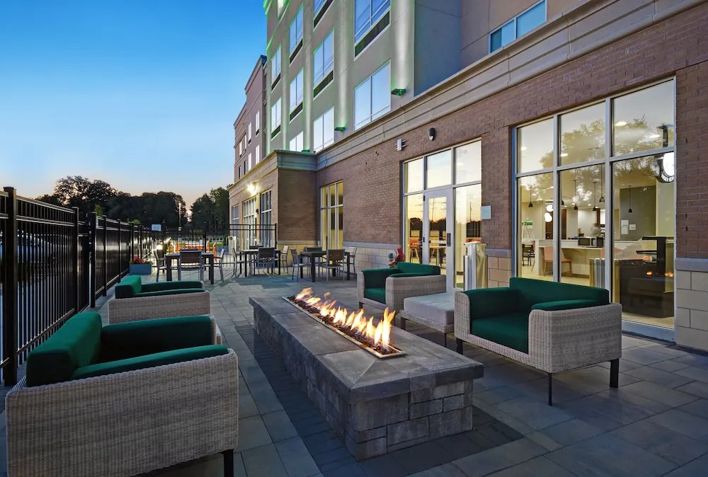 Holiday Inn Grand Rapids North   Walker, An Ihg