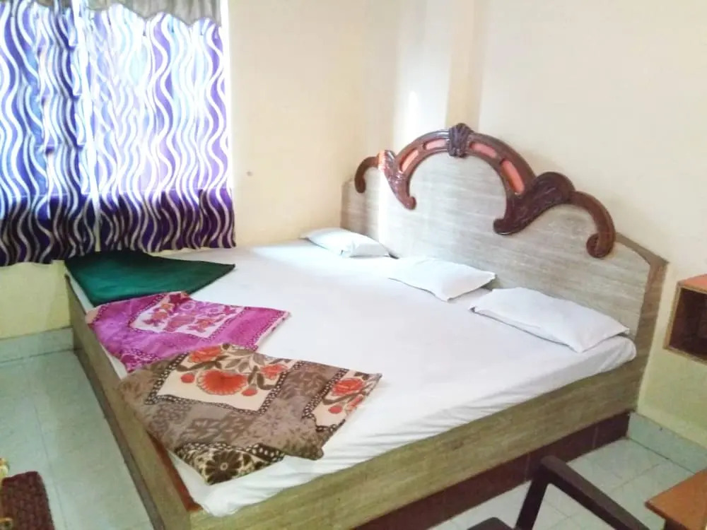 Hotel P.N. Ganga Varanasi