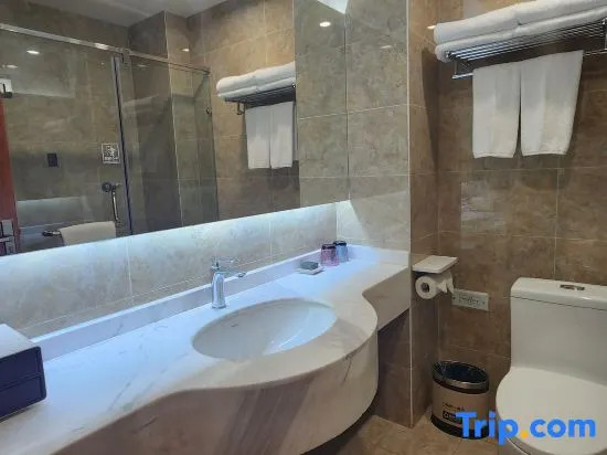 Wanshang Ruyi Hotel (Beijing Lugu East Street)