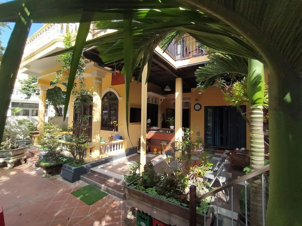 Q Homestay Garden Villa
