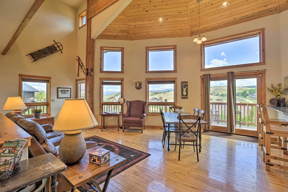 2 Mi to Granby Ranch: Granby Home w/ Hot Tub