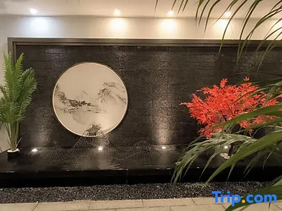 Nanchang Huixin Holiday Hotel (Nanchang Station Hengmao Dream Times Square)