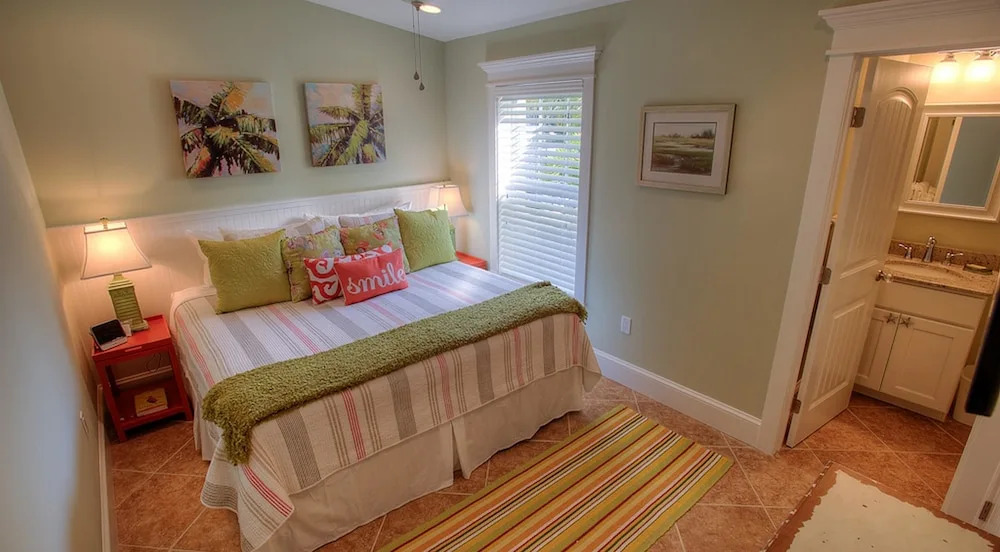 Hawaiian Hideaway Apartment 4