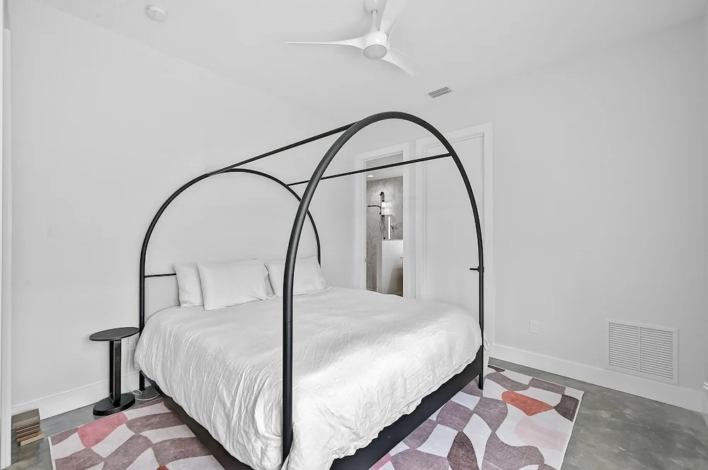 Paradise Found 3 Bedroom Home by RedAwning