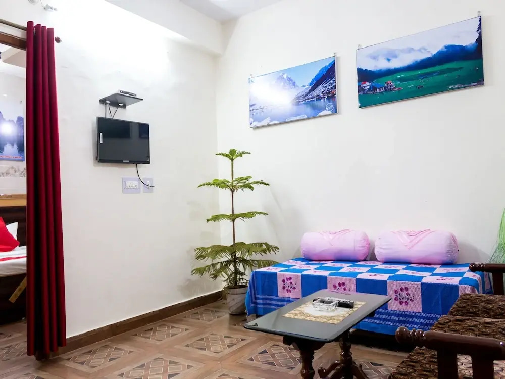 OYO 14061 Home Exotic 1BHK Khanyara Road