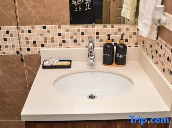 Resort Like Amenities - Accommodation In The City