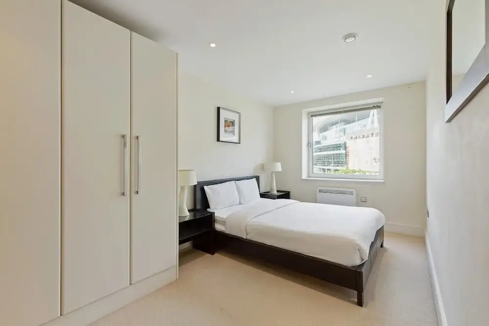 Stunning 2 Bed Apt W/balcony nr Islington