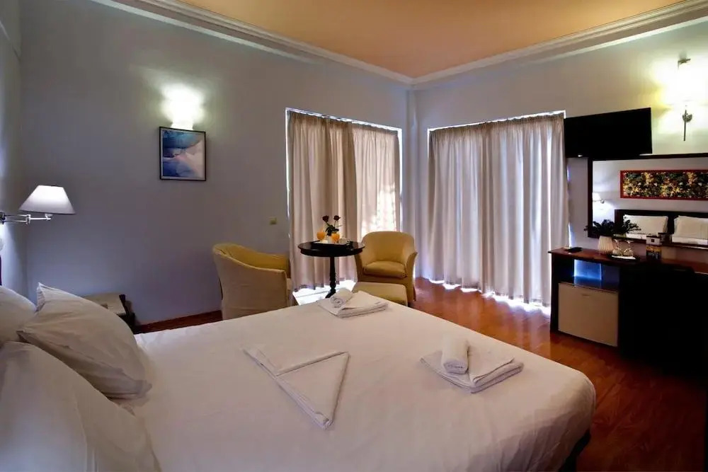 Grand Hotel Loutraki