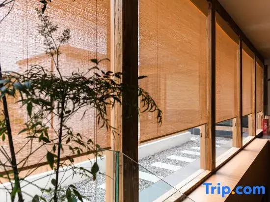 Leshan Zhuyu Hidden Luxury · Mountain View Designer Hotel