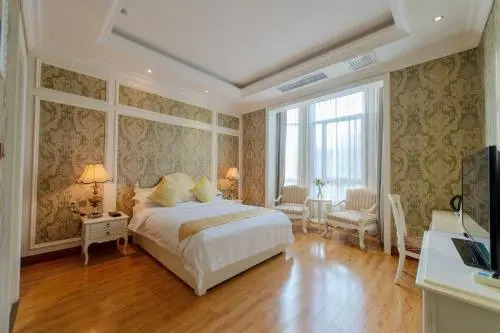 Tengchong Jade Holiday Hotel