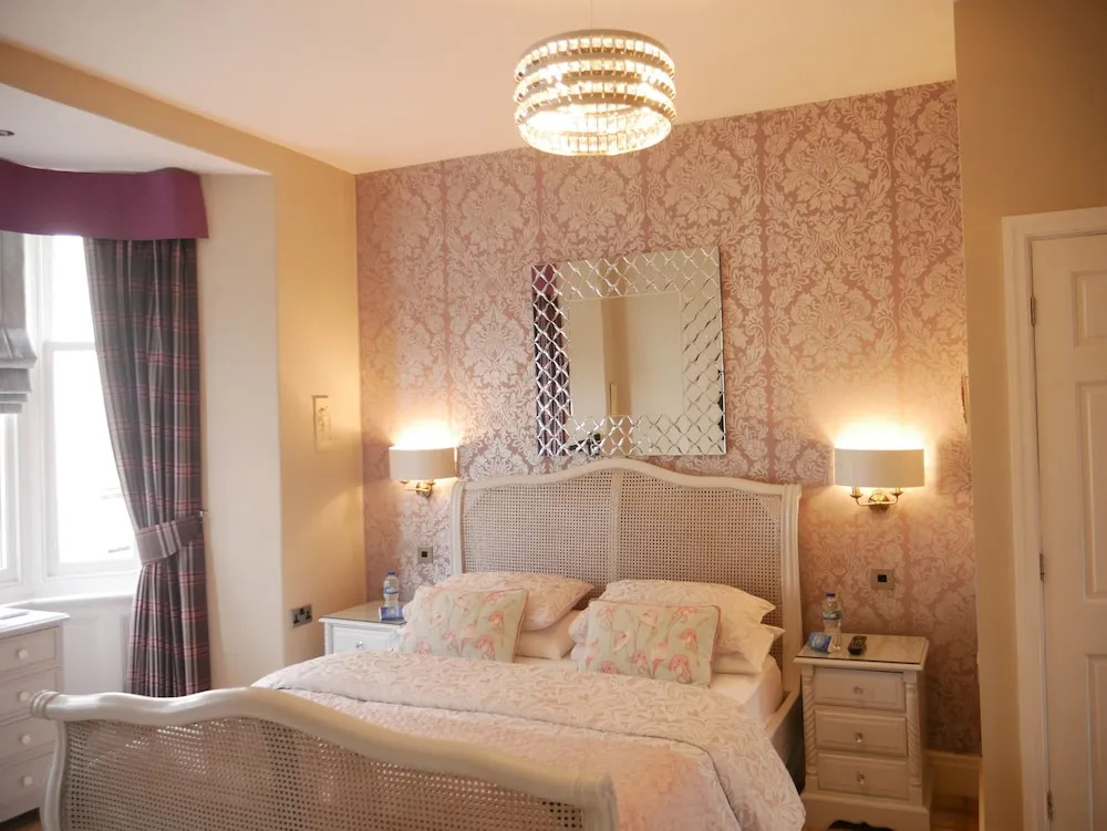 Bowness Bay Suites