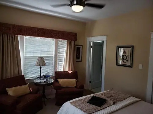 Bayberry Inn B&B