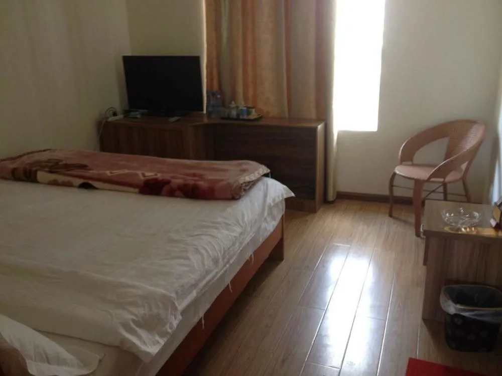 Jiariwan Express Hotel(昆明假日湾快捷酒店)