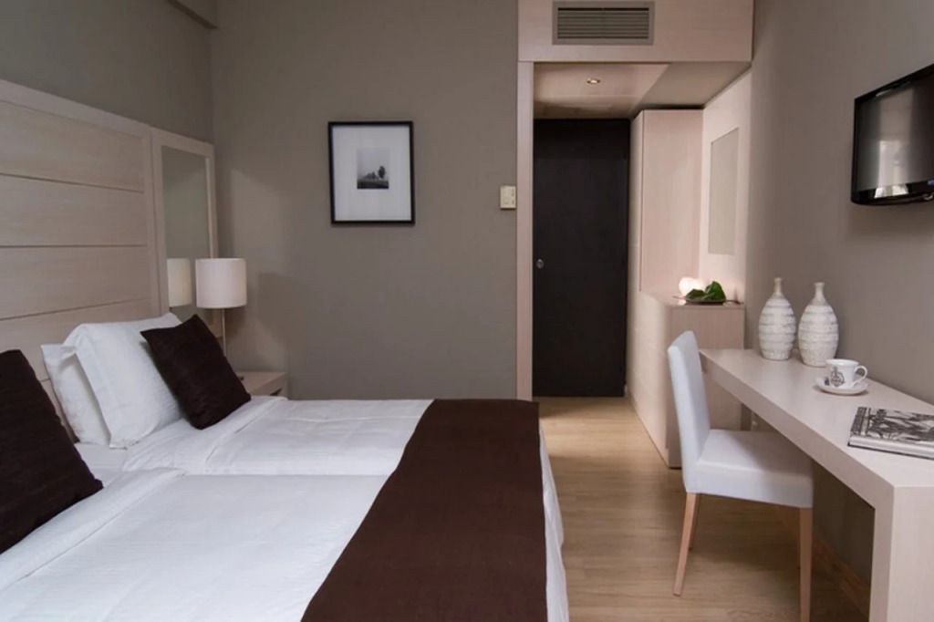 SEAVIEW Cityscape Hotel