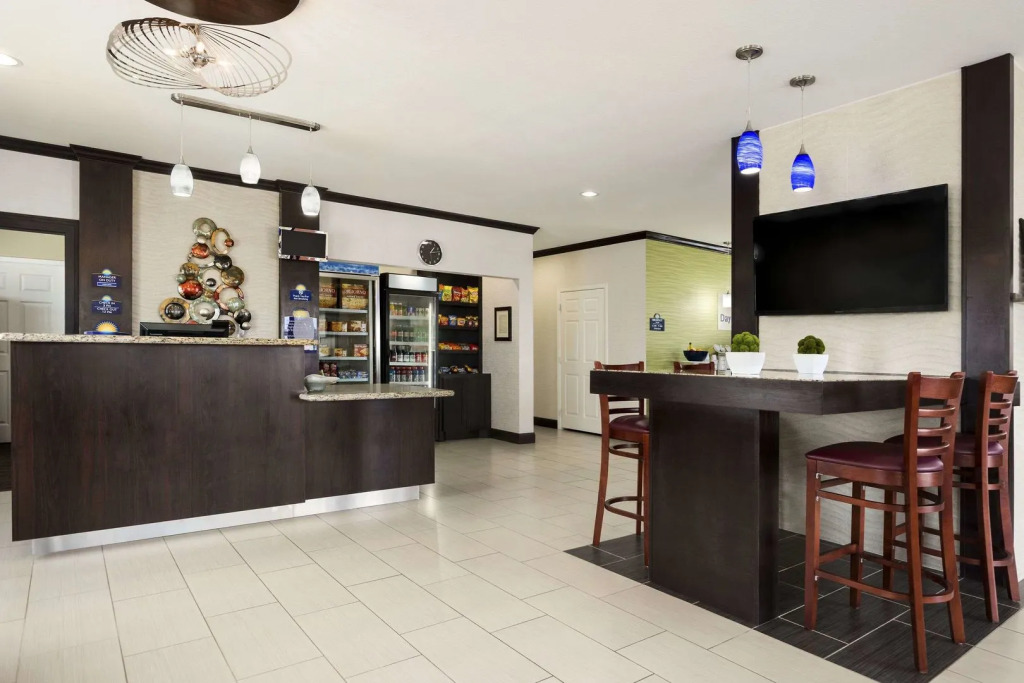 Horizon Inn & Suites
