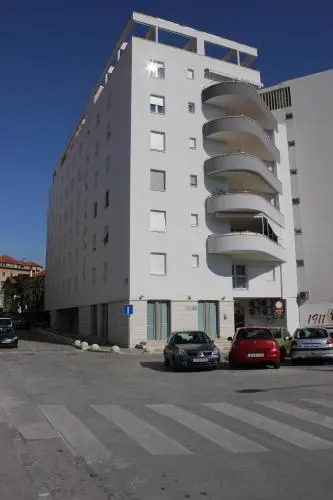 Deluxe Apartment Manuela With Balcony Top Center Split
