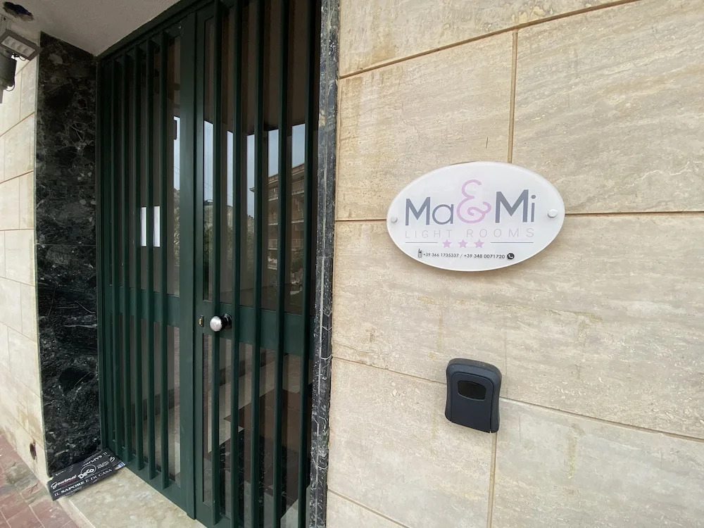 Ma&Mi Light Rooms