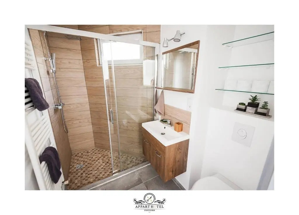 La Suite T2 40m2 avec terrasse 1ch-4pers Appart Hotel Poitiers
