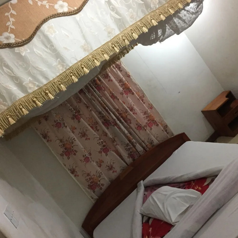 Seven Eleven Hotel