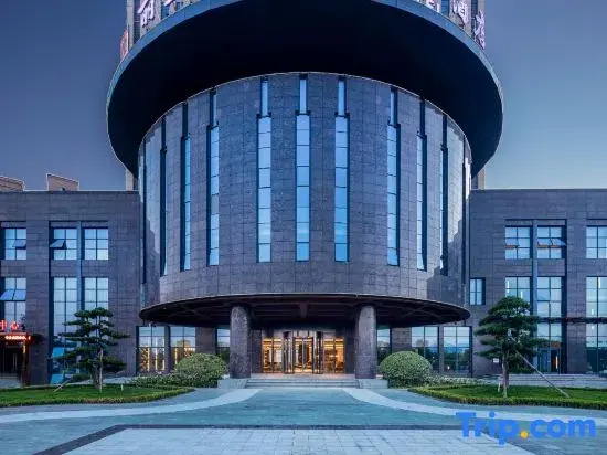 Rezen Dong Peninsula Bay Hotel