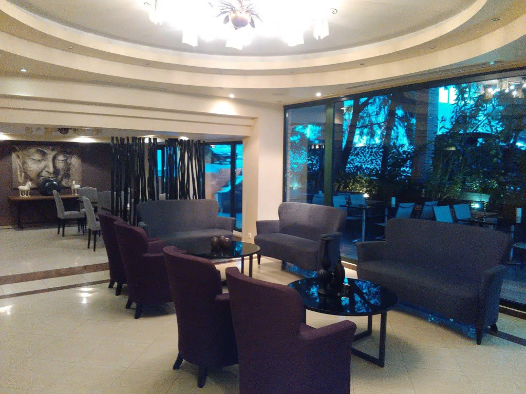 Nefeli Hotel