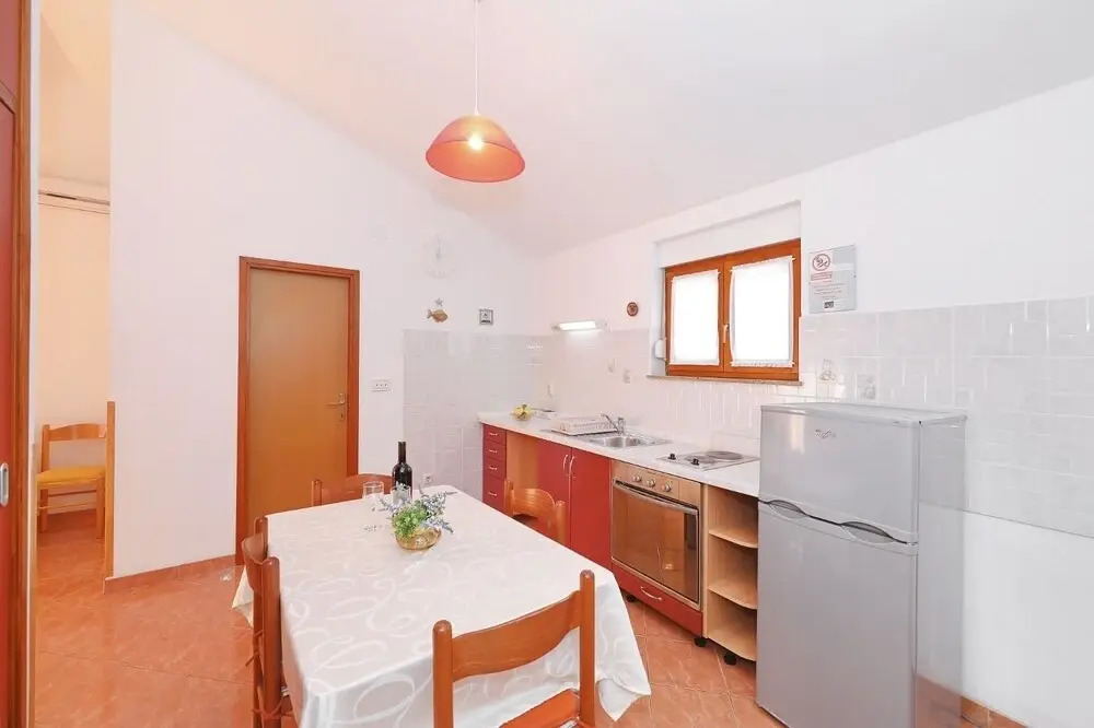 Buga - Close to the Beach & Comfortable - A1