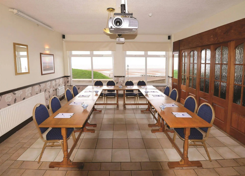 Bailey Ground Hotel