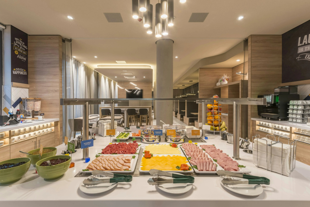 Hampton By Hilton Frankfurt Airport