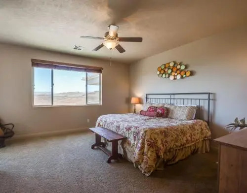 3BD/2B Sunset Views in the Desert