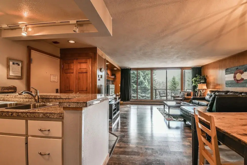 Lodgepole 2015 by SummitCove Vacation Lodging