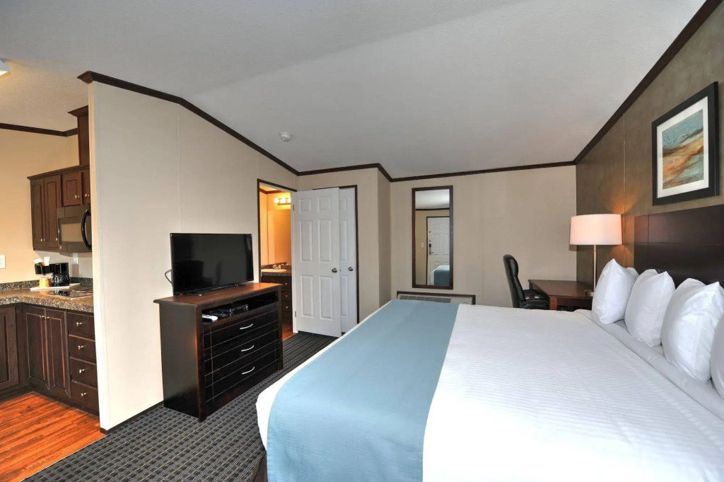 Instalodge Hotel and Suites Karnes City