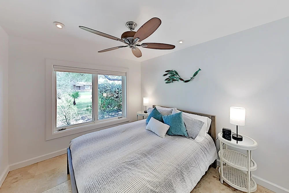 Little Bay Shores Near Rockport Beach 3 Bedroom Home